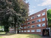 Недвижимость Upper Richmond Road: 1