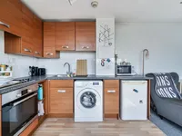 Недвижимость Empire Square, Borough: 20