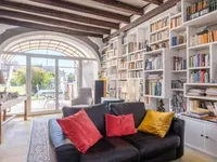 Недвижимость Single house 15 rooms: 2