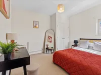 Недвижимость Shortcroft Mead Court, Cooper Road, London.: 6