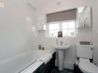 Недвижимость Lyttelton Road: 1