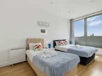 Недвижимость Gallery Apartments, 331 Commercial Road: 4