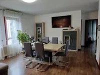 Недвижимость Трехкомнатная квартира центр: 2