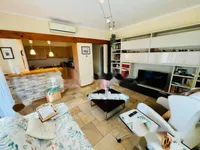 Недвижимость Квартира ул. Коломбо, Центр: 4