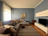 Недвижимость Трехкомнатная квартира, центр: 8