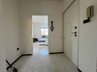 Недвижимость Четырехкомнатная в центре Горице: 1