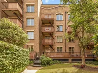 Недвижимость The Circle, Queen Elizabeth Street: 12