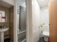 Недвижимость Ainsworth Close: 2