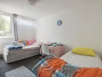 Недвижимость Ainsworth Close: 4
