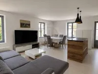 Недвижимость Apartment 5 rooms: 1