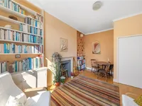 Недвижимость Cathcart Road: 2