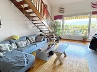 Недвижимость Attic flat 6 rooms: 1