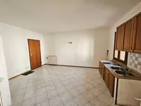Недвижимость Двухкомнатная квартира в Центре: 6