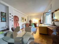 Недвижимость Трехкомнатная квартира в центре города Гориция: 1