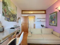 Недвижимость Трехкомнатная у Замка 3: 1