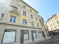 Недвижимость Двухкомнатная квартира в центре: 2