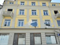 Недвижимость Двухкомнатная квартира в центре: 3