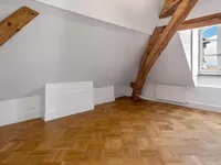 Недвижимость Apartment 5 rooms: 3