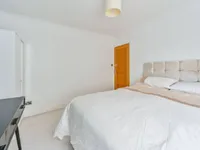 Недвижимость Бреймар Авеню, Ниисден, Лондон: 4