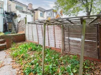 Недвижимость Бреймар Авеню, Ниисден, Лондон: 8