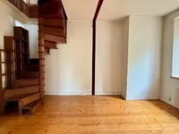 Недвижимость Apartment 8 rooms: 5