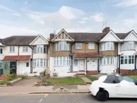 Недвижимость Бреймар Авеню, Ниисден, Лондон: 14