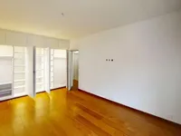Недвижимость Apartment 8 rooms: 5