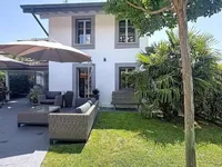 Недвижимость Single house 6 rooms: 1