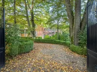 Недвижимость Single house 14 rooms: 1