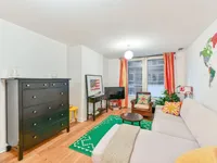 Недвижимость Саламанкская площадь: 9