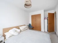 Недвижимость Коммерческая Роуд, Лондон: 9