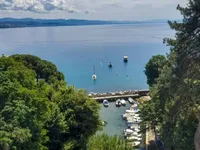 Недвижимость Четырехкомнатная квартира Центр: 4