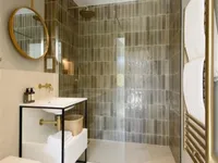 Недвижимость Арт-Сцен, Актон В3: 2