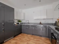 Недвижимость Лейленд Корт, Сумнер Роуд: 2