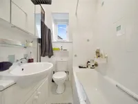 Недвижимость Мансарды на Ферм Парк Роуд: 3