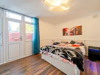 Недвижимость Улица Джона Рёскина : 14