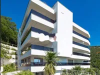 Недвижимость Двухкомнатная квартира в центре Опатии: 1