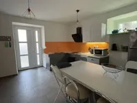 Недвижимость Двухкомнатная квартира в Центре: 4