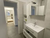 Недвижимость Двухкомнатная квартира в Центре: 13