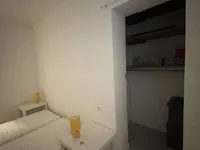 Недвижимость Двухкомнатная квартира в Центре: 15