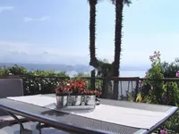 Недвижимость Двухкомнатная квартира в центре: 2