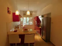 Недвижимость Трехкомнатная квартира в Центре: 26