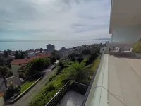 Недвижимость Трехкомнатная квартира в центре: 5