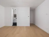 Недвижимость Четырехкомнатная квартира, центр: 31