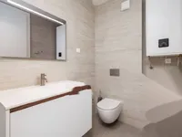 Недвижимость Трёхкомнатная квартира в центре: 13