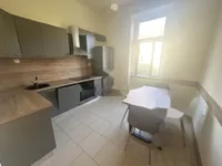 Недвижимость Двухкомнатная квартира в Центре: 1