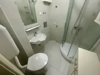 Недвижимость Двухкомнатная квартира в Центре: 15