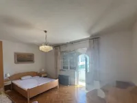 Недвижимость Двухкомнатная квартира, Центр: 2