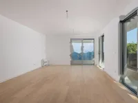 Недвижимость Двухкомнатная квартира в центре: 6