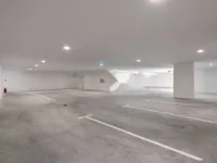 Недвижимость Двухкомнатная квартира в центре: 24